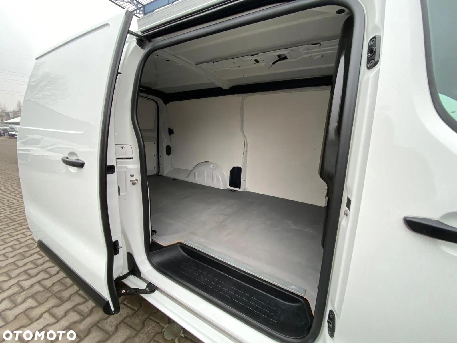 Citroën JUMPY L3 2,0 HDI 122 KM KLIMATYZACJA / NAWIGACJA - 16