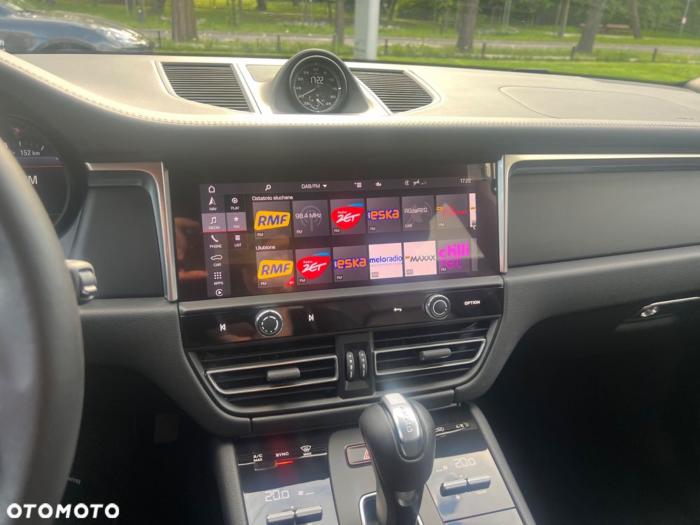 Porsche Macan T - 10