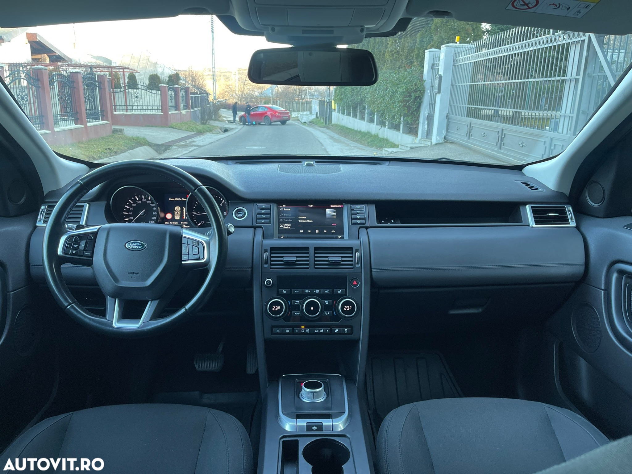 Land Rover Discovery Sport - 10