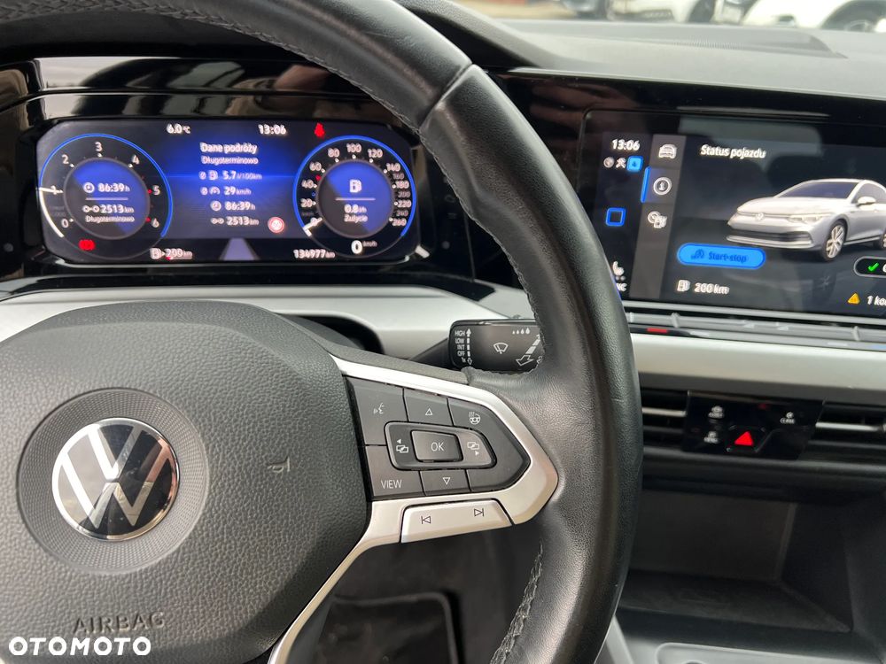 Volkswagen Golf - 11