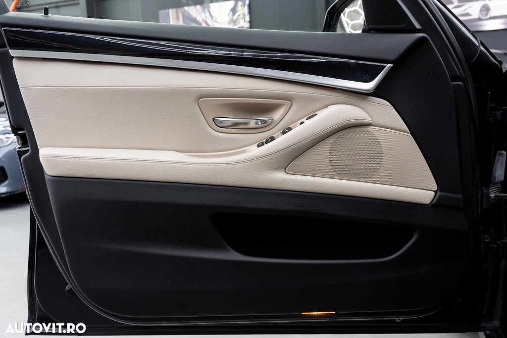 BMW Seria 5 520d Aut. - 38