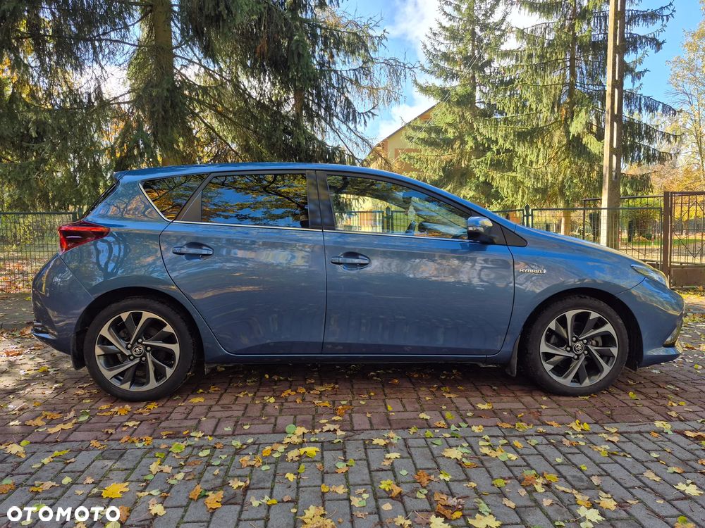 Toyota Auris 1.8 HSD Luna - 12