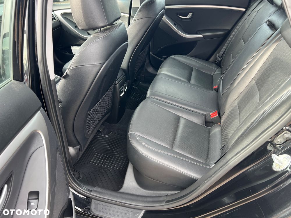 Hyundai i30 1.6 CRDi Premium - 25