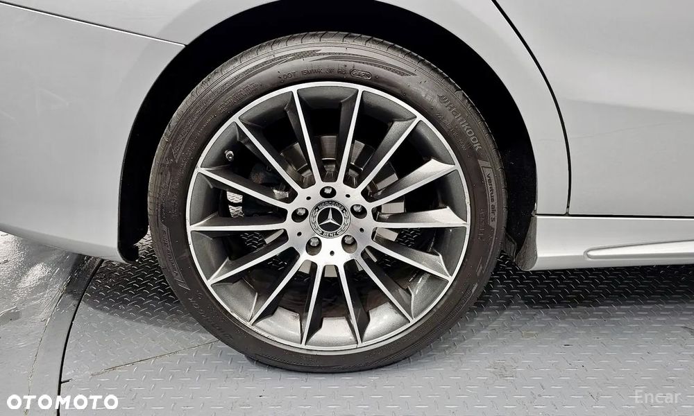 Mercedes-Benz CLA 250 4Matic 7G-DCT Sport - 6