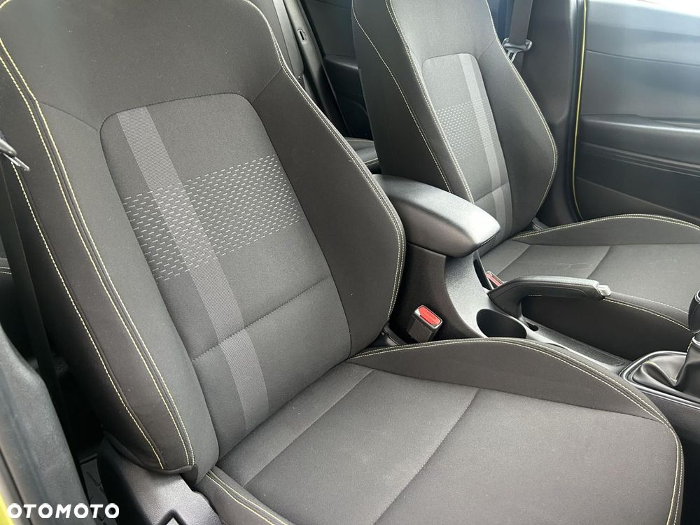 Hyundai i20 - 21