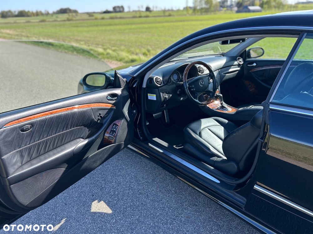 Mercedes-Benz CLK - 17
