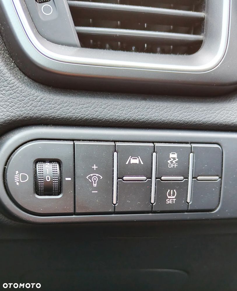 Kia XCeed 1.0 T-GDI OPF VISION - 17