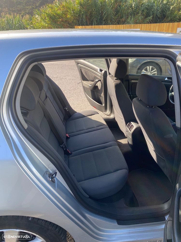 VW Golf 1.9 TDi Highline Aut. - 8