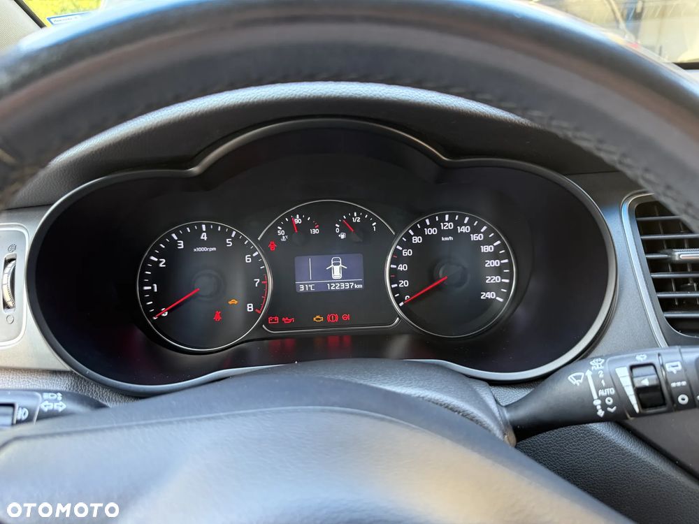 Kia Carens 1.6 GDI M 7os - 8