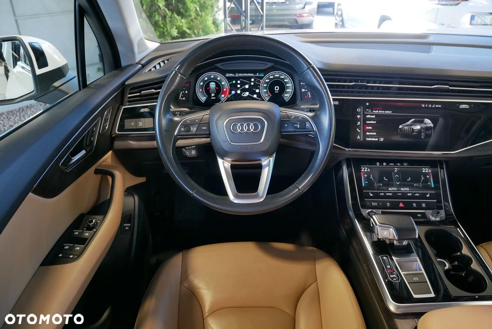 Audi Q7 - 16