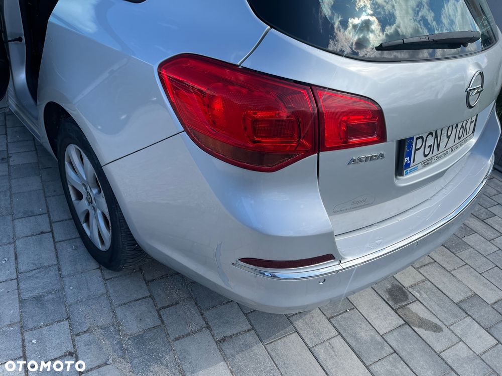 Opel Astra 1.6 Sport - 11