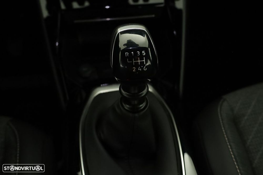 Peugeot 2008 1.2 PureTech Allure - 14