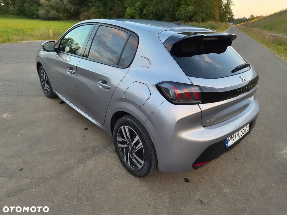 Peugeot 208 - 9