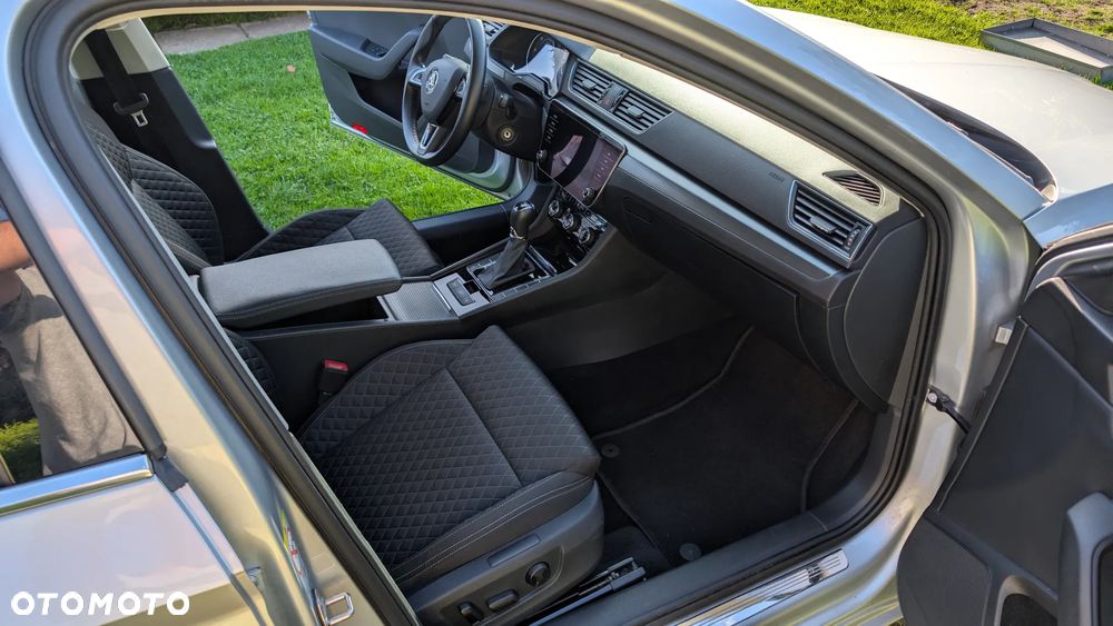 Skoda Superb 2.0 TDI SCR Style DSG - 12