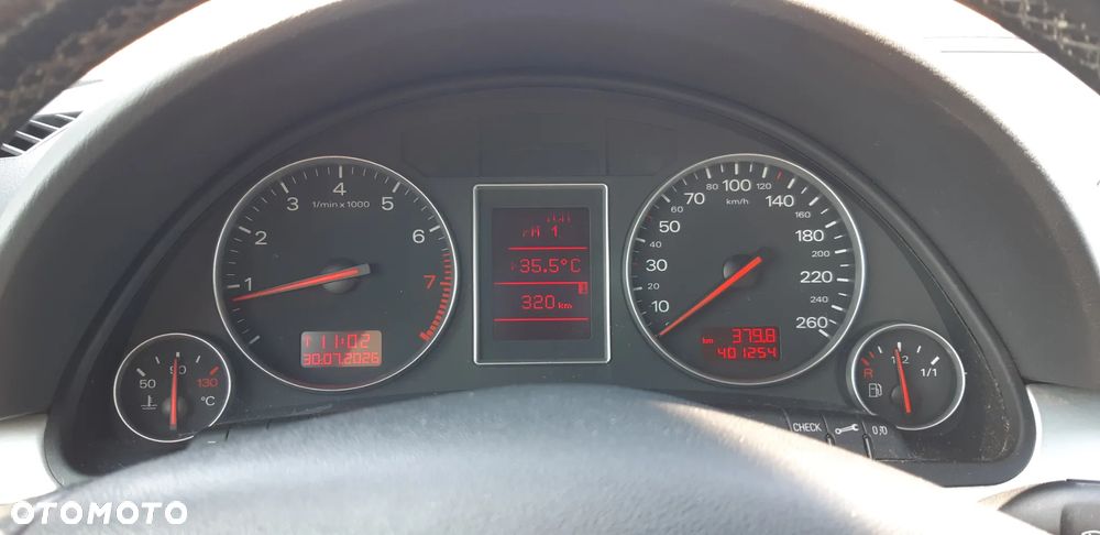 Audi A4 Limousine - 7