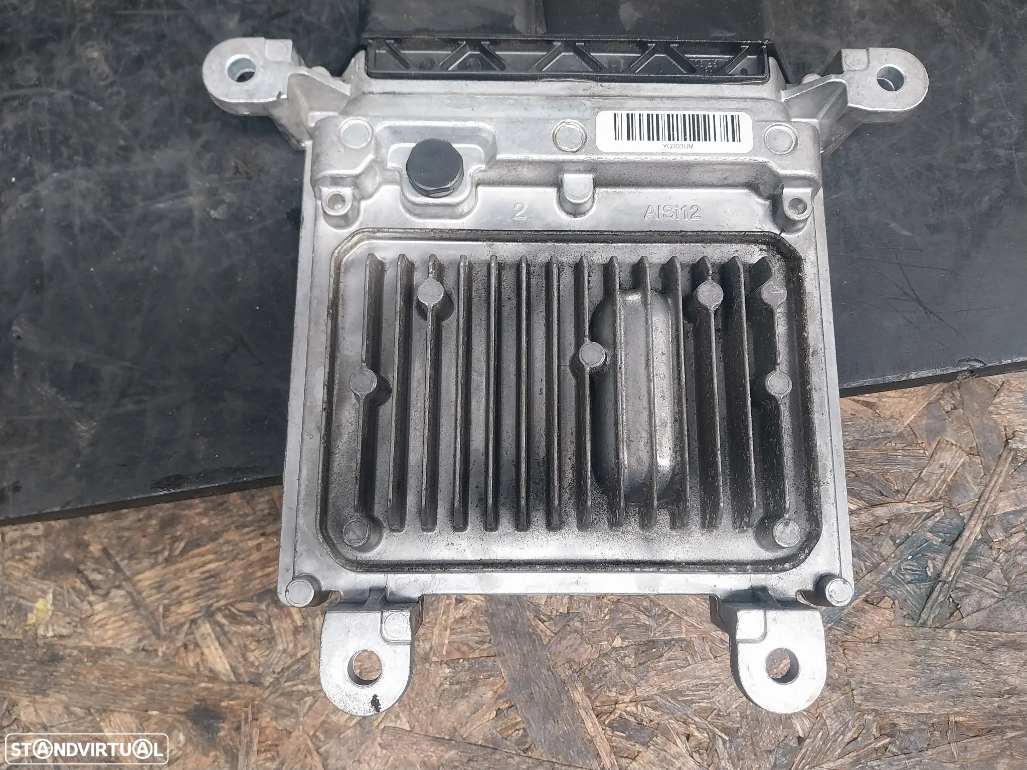 Centralina motor Mercedes W204 Ref: A 6519007401 - 4