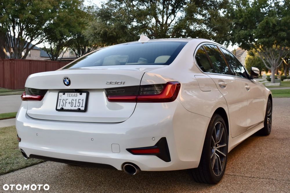 BMW Seria 3 330i M Sport - 7