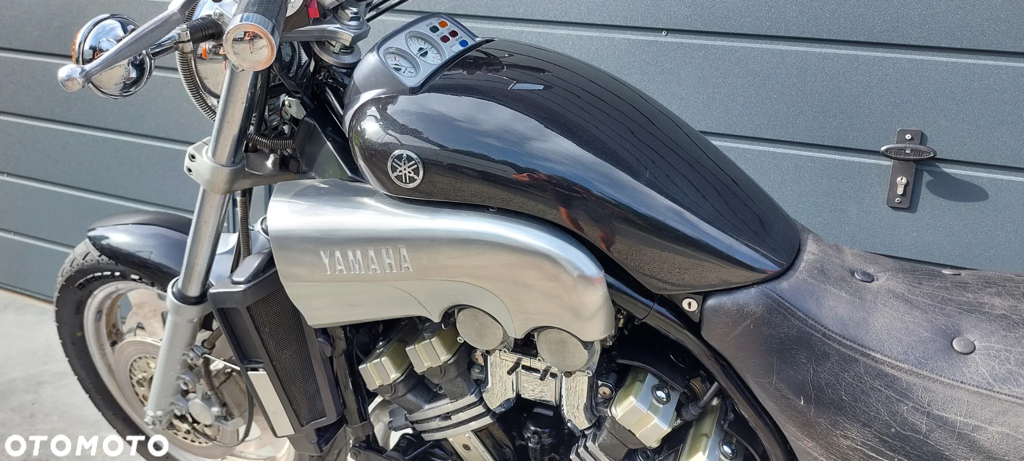 Yamaha V-MAX - 6