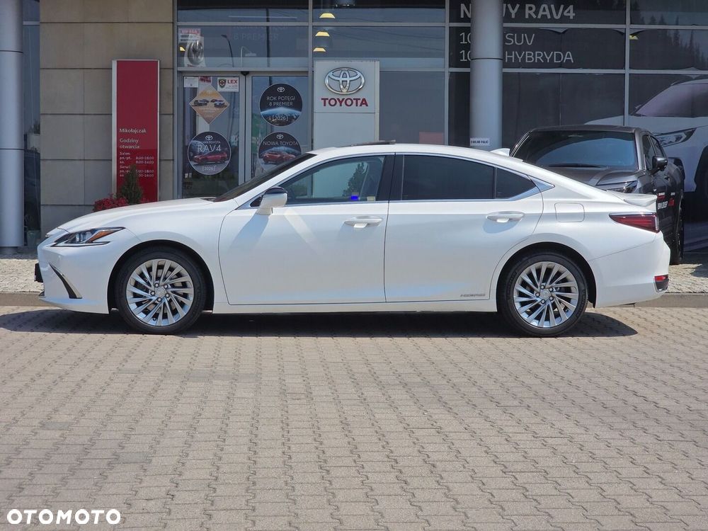 Lexus ES 300h Business Edition - 3