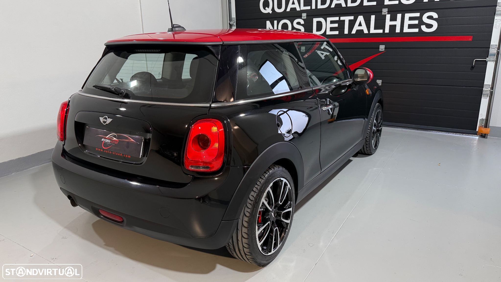 MINI 3 Portas One D - 8