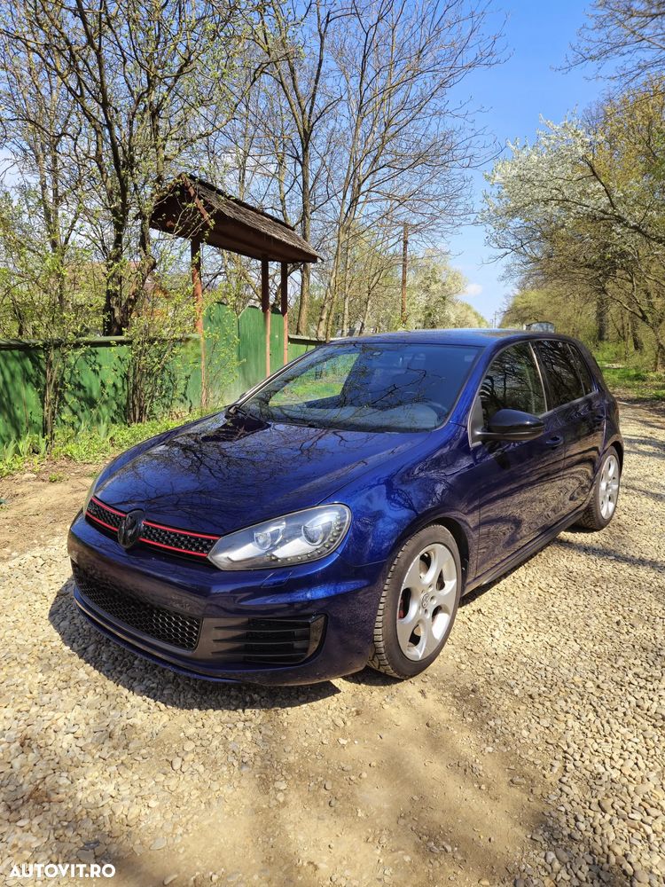 Volkswagen Golf 2.0 TSI GTI - 2