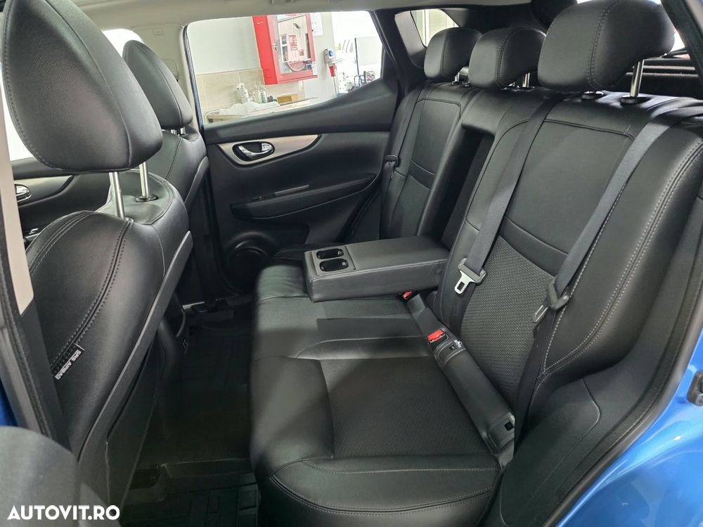 Nissan Qashqai 1.7D 150CP ALL MODE 4X4-I Tekna Bose - 14
