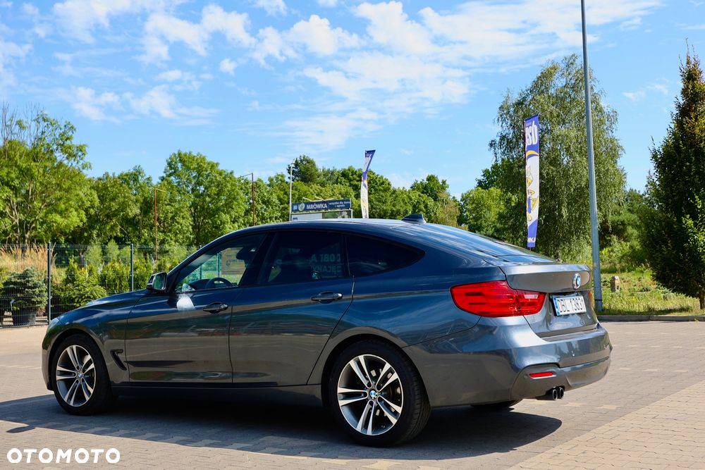 BMW Seria 3 328i xDrive Sport Line - 6