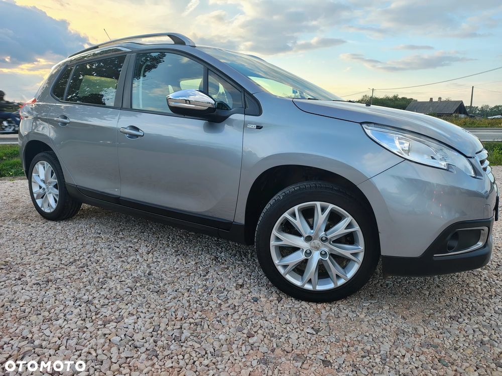 Peugeot 2008 1.6 BlueHDi Style - 9