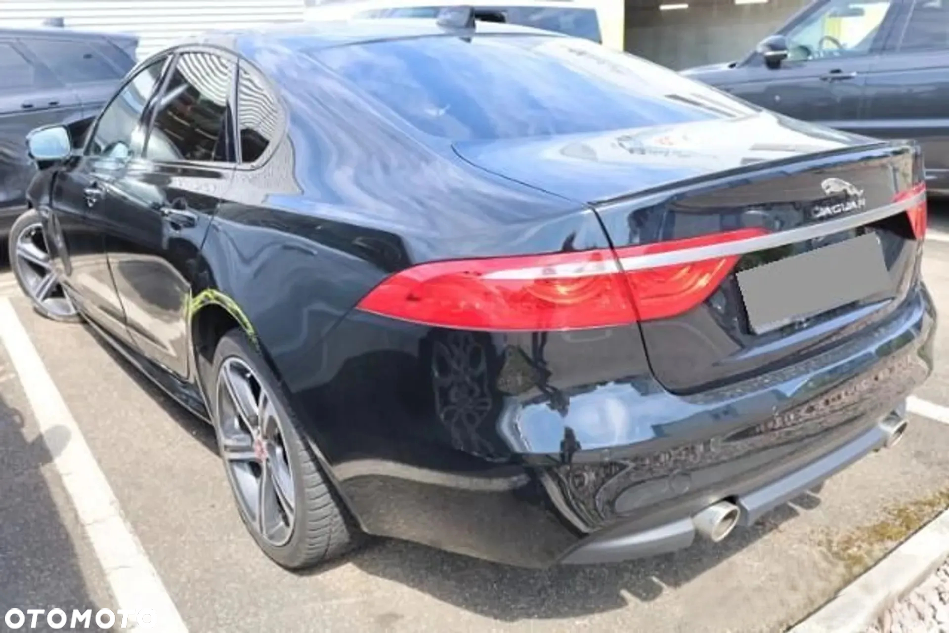 Jaguar XF 2.0 T AWD 300 Sport - 7