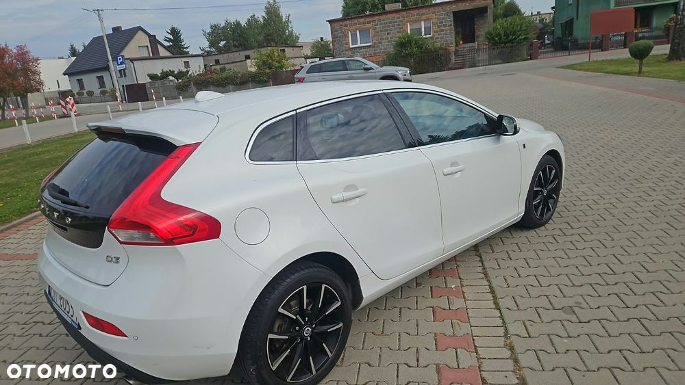 Volvo V40 2016 photo 3