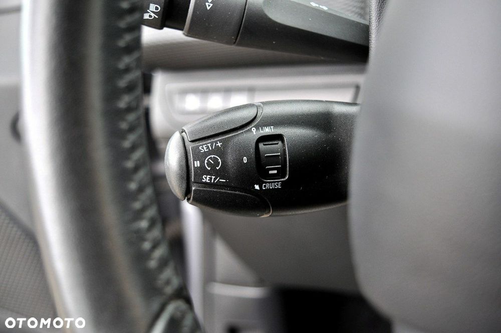 Peugeot 2008 1.2 Pure Tech Active S&S - 17