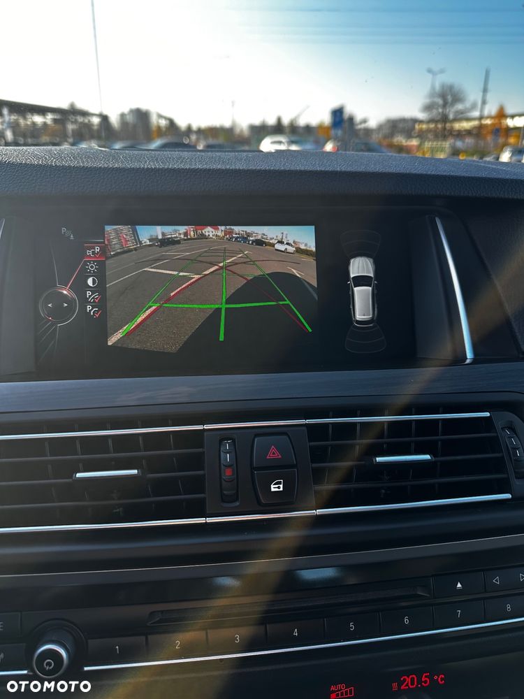 BMW Seria 5 520d Touring Luxury Line - 23