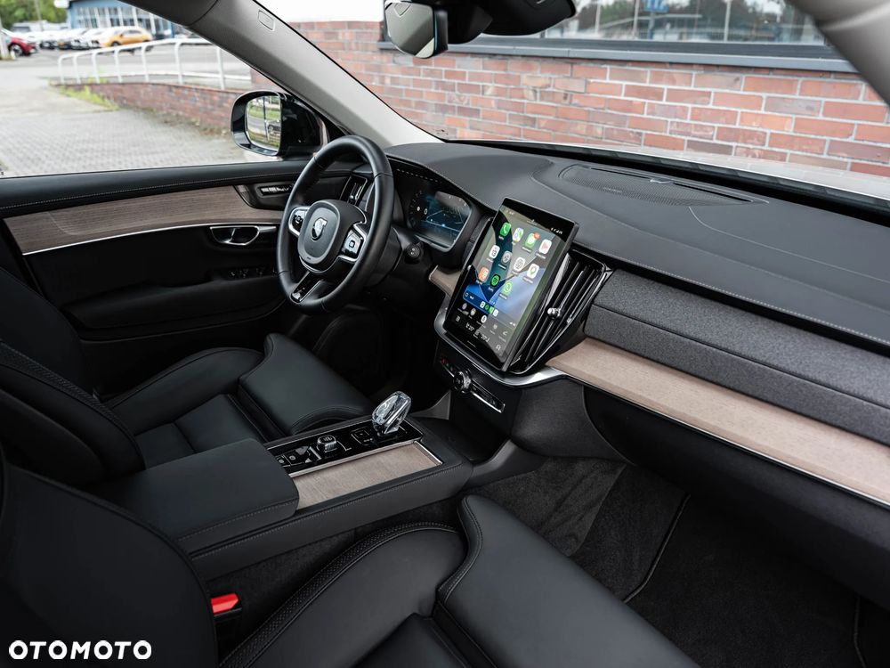 Volvo XC 90 T8 AWD Recharge Plus Dark - 24