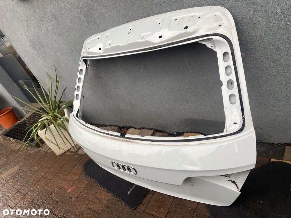 AUDI A3 8V HB KLAPA BAGAZNIKA LS9R ORG - 2