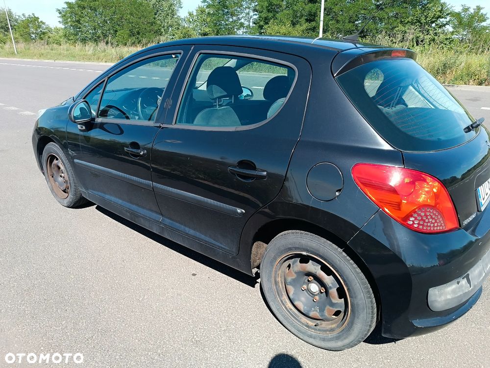 Peugeot 207 1.4 HDi Presence - 1