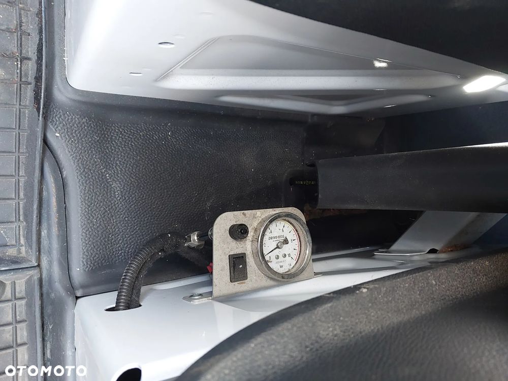 Mercedes-Benz Sprinter - 15