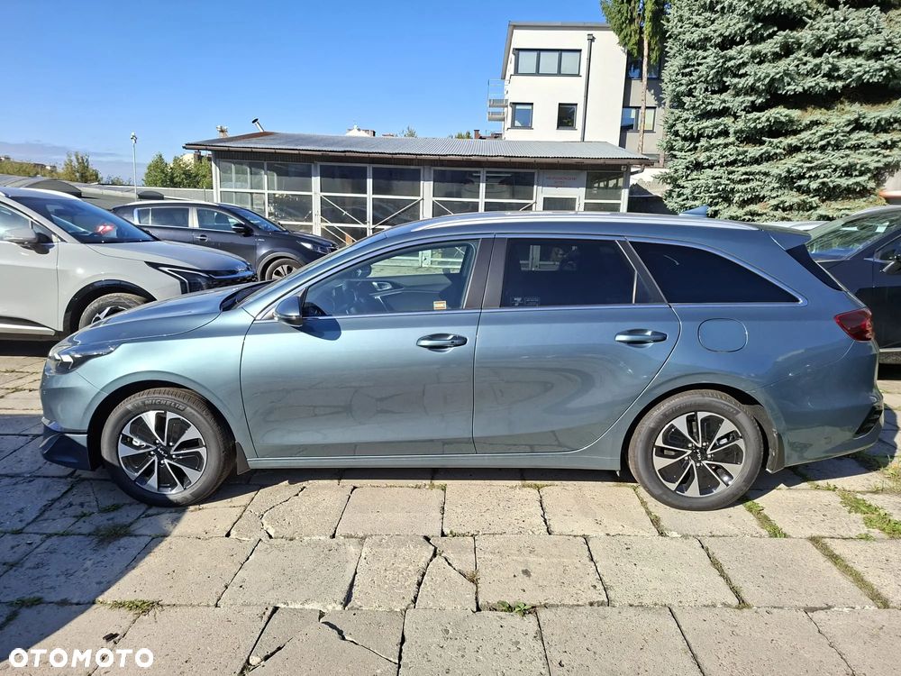 Kia Ceed 1.5 T-GDI Tribute DCT