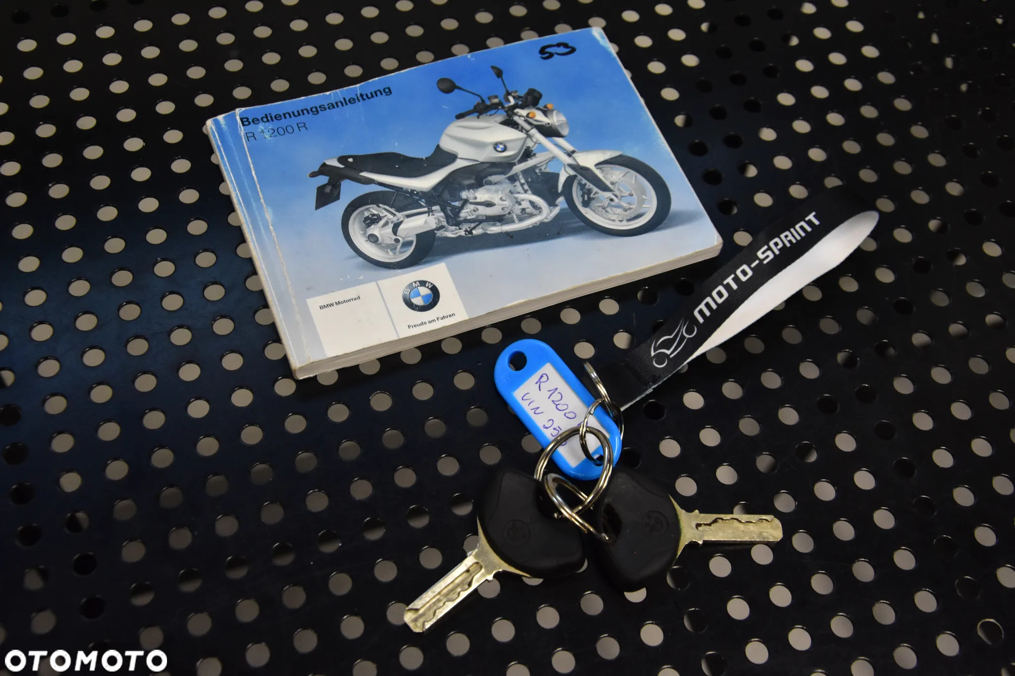 BMW R - 16