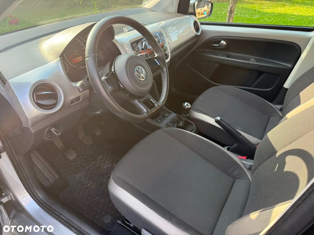 Volkswagen up! 1.0 high - 6