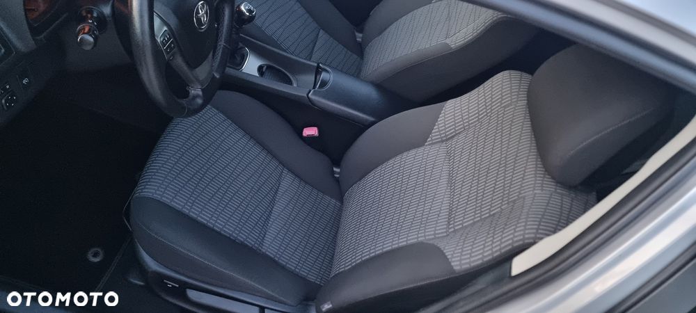 Toyota Avensis 1.8 Edition - 18