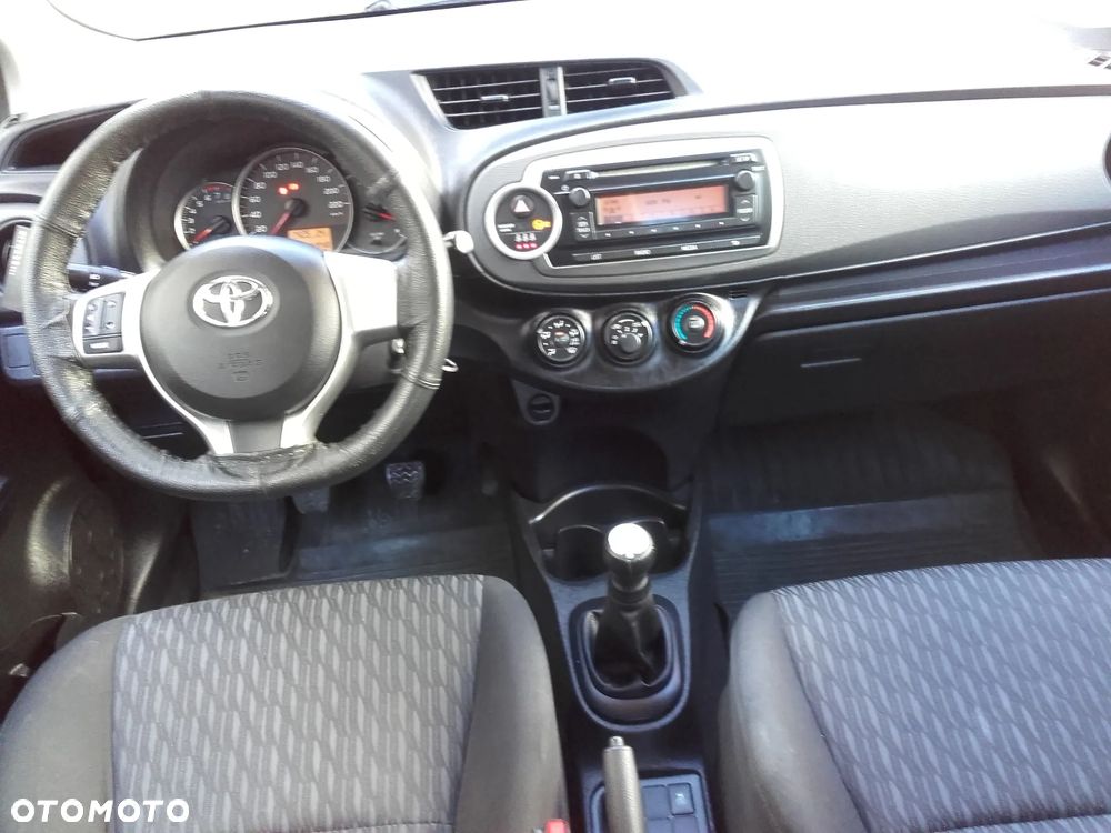 Toyota Yaris - 17