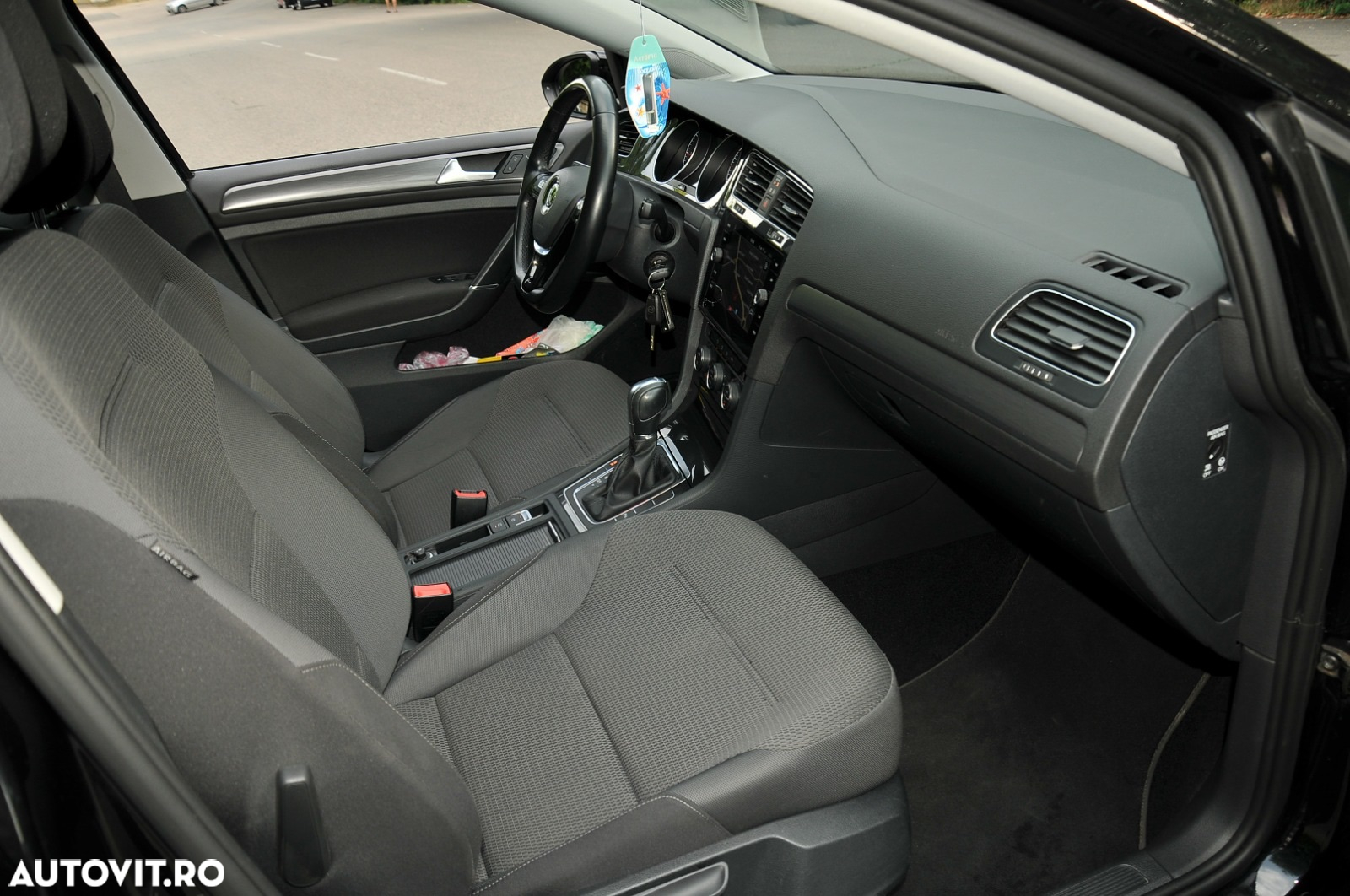 Volkswagen Golf 2.0 BlueTDI DSG Comfortline - 18