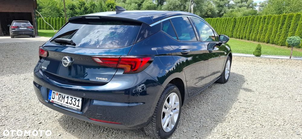 Opel Astra 1.4 Turbo Business - 11