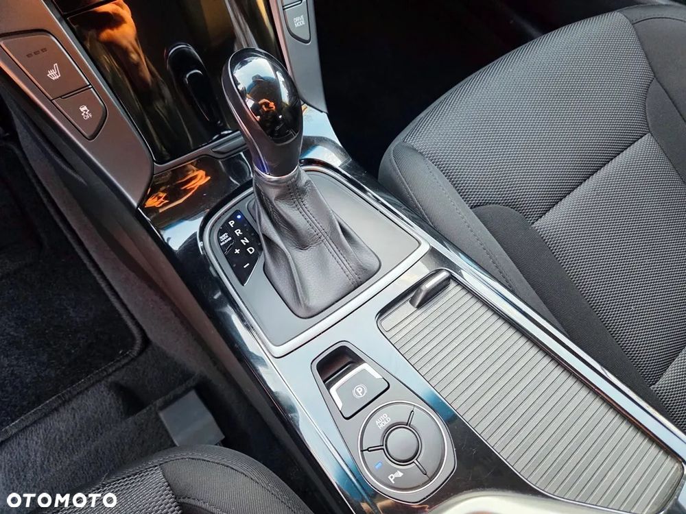 Hyundai i40 Kombi blue 1.7 CRDi DCT Premium - 32