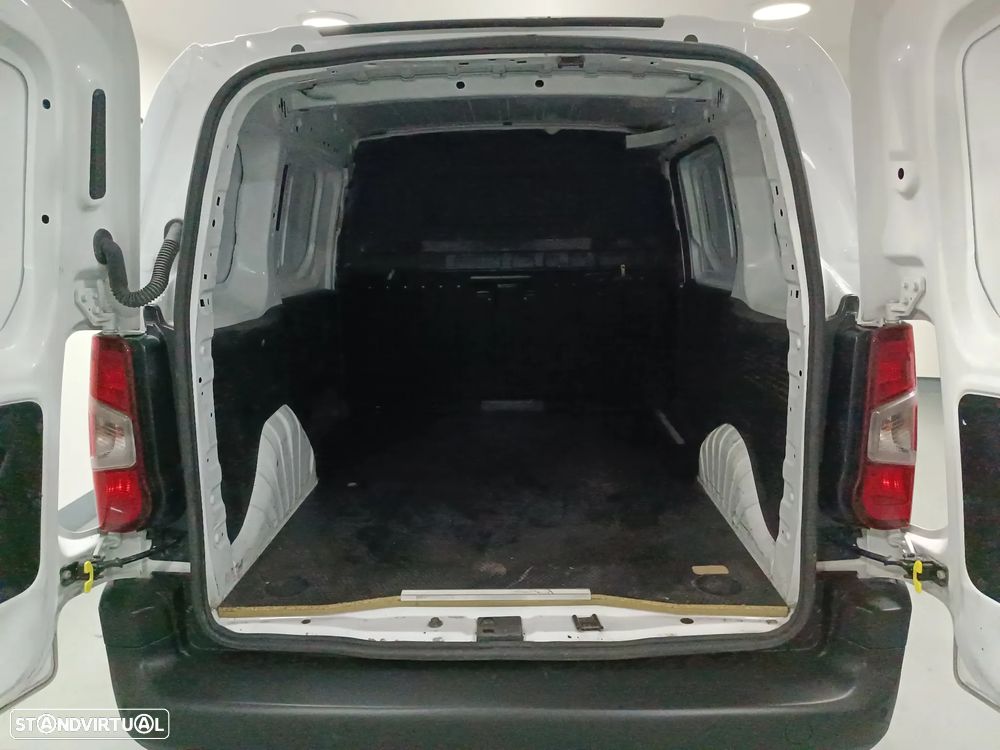 Toyota PROACE-CITY 1.5D L1 CONFORT IVA/DEDUTIVEL - 8