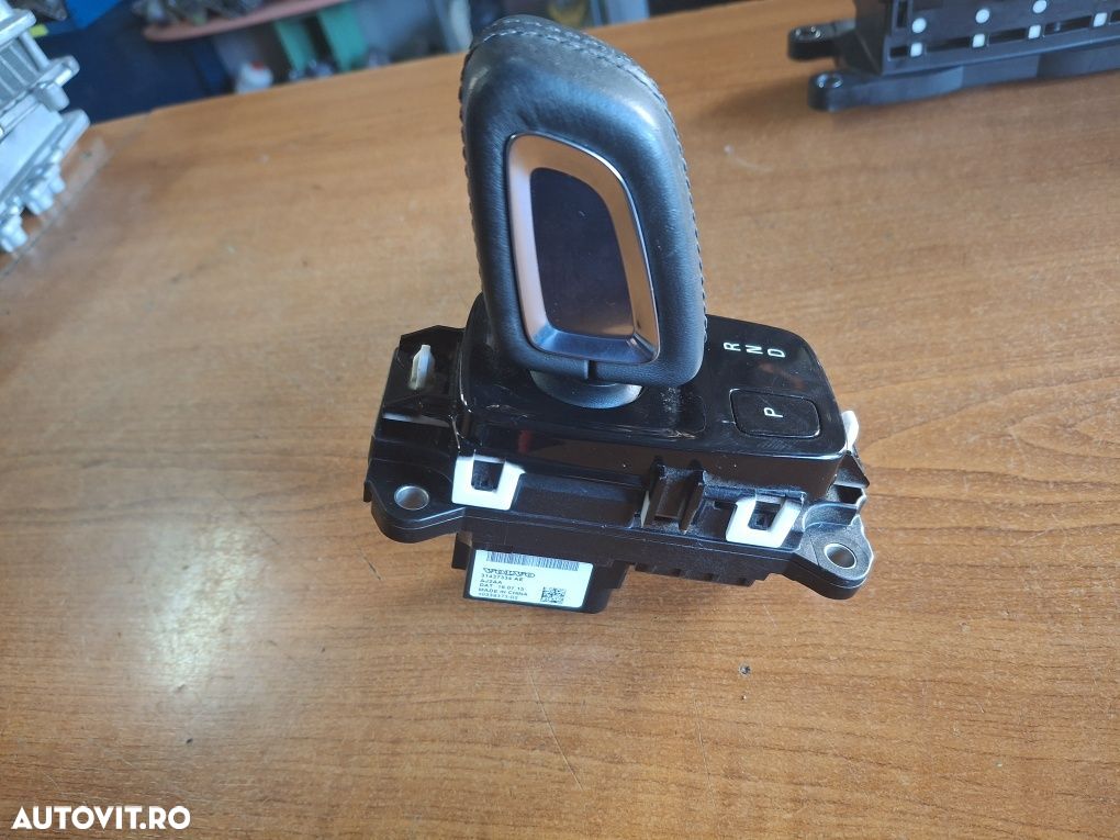 Schimbator viteze automat Volvo XC40 - 1
