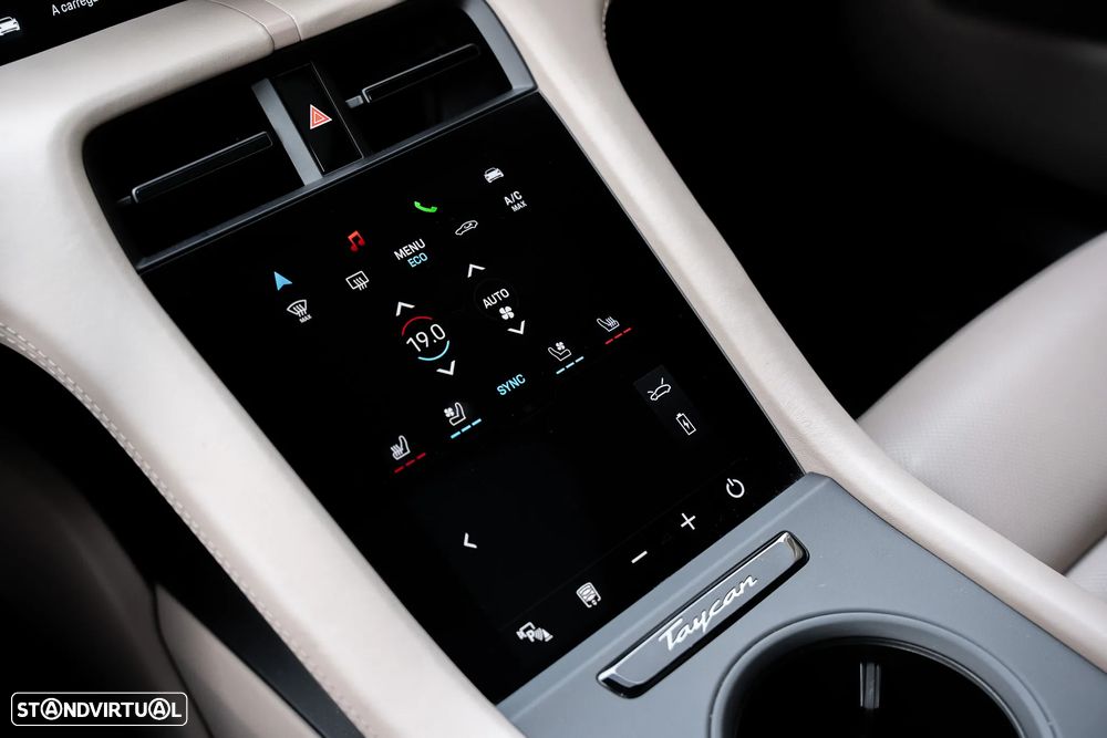 Porsche Taycan Sport Turismo GTS - 41