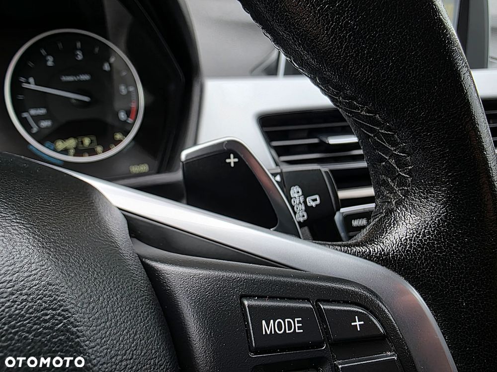 BMW X1 xDrive18d Advantage - 17