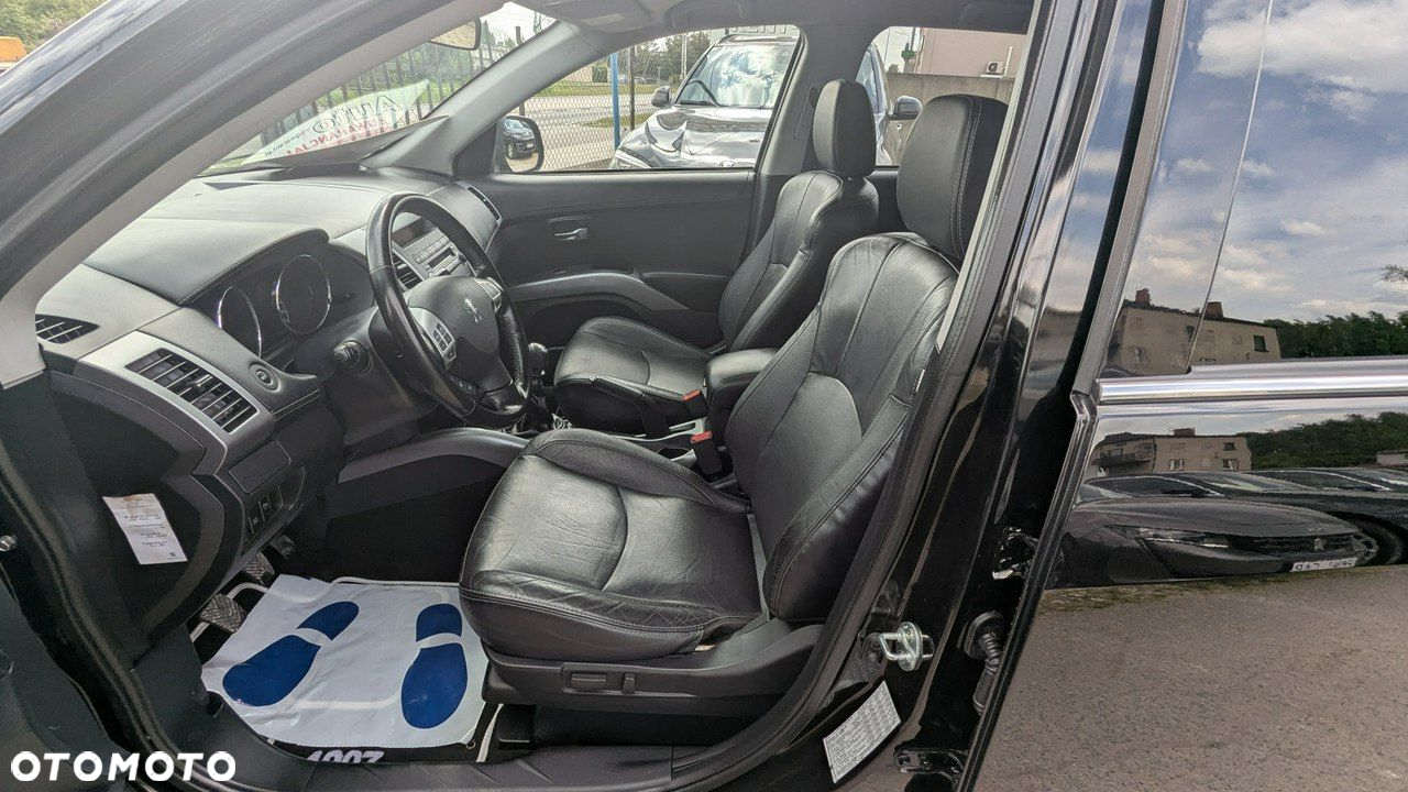 Peugeot 4007 - 11