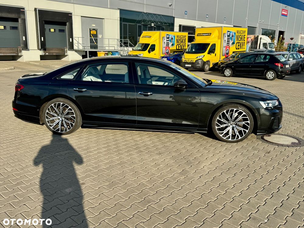 Audi A8 - 7
